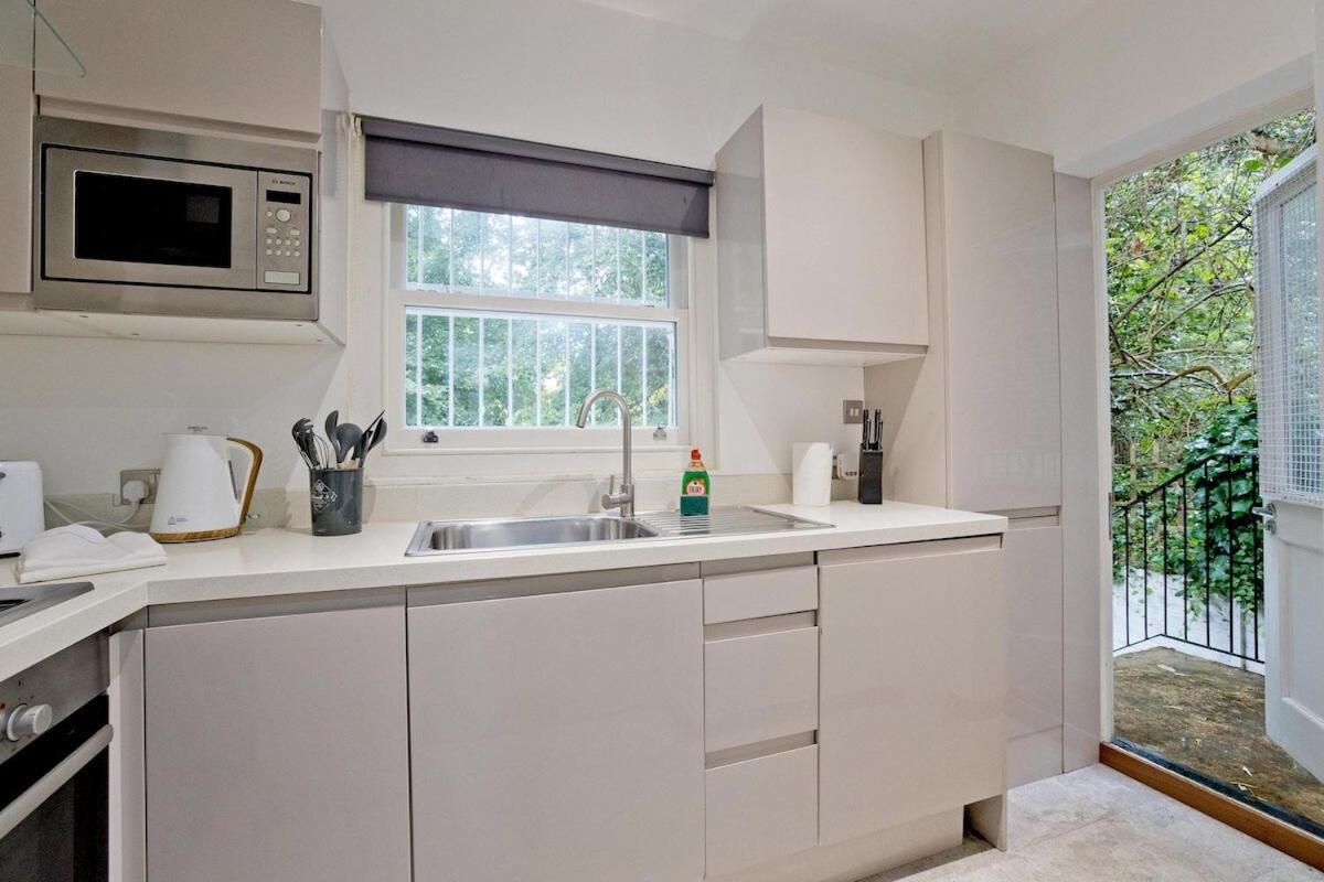 Charming 2-bed Holland Prk Rd * Londres